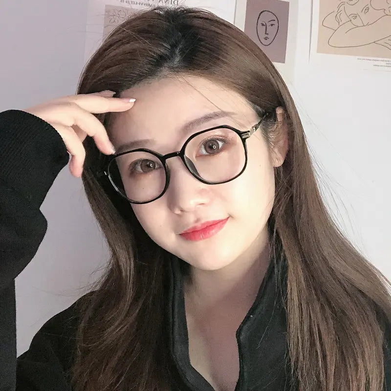Round Geometric Reading Glasses — view 7