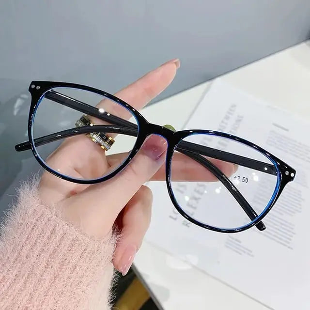 VistaCharm Cat-Eye Reading Glasses — view 3